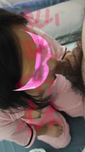 生活不易全靠口技，无套用嘴帮客人排精